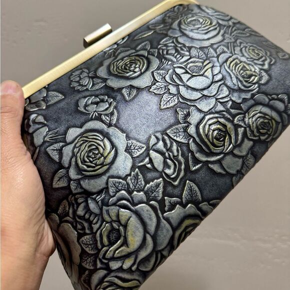 Gray Roses Handmade Embossed Cowhide Push-lock Clutch/Shoulder Bag, Crossbody - Picture 11 of 14